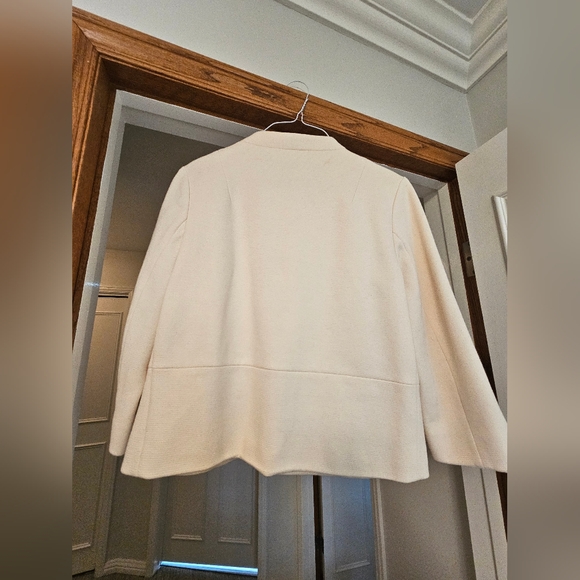 Blazer- Forever 21 -Cream - Picture 2 of 2